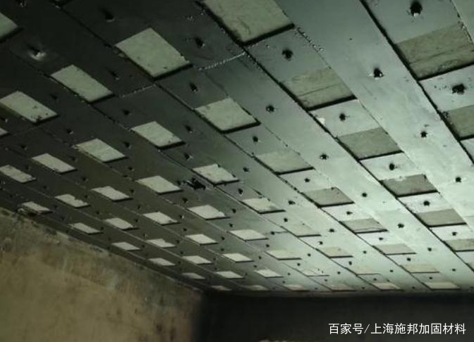粘貼鋼板與粘貼碳纖維布，誰(shuí)強(qiáng)誰(shuí)弱?